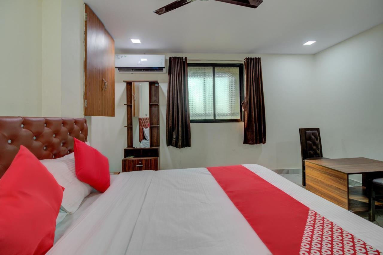 โอโย 67979 โฮเต็ล ฮอลลีวูด พาร์ค Hotel Sasupada ภายนอก รูปภาพ