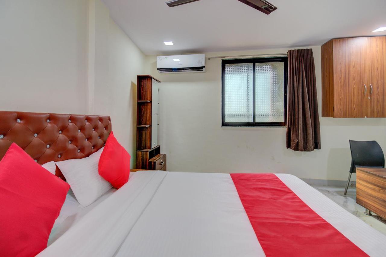 โอโย 67979 โฮเต็ล ฮอลลีวูด พาร์ค Hotel Sasupada ภายนอก รูปภาพ