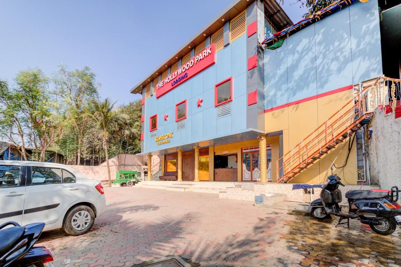 โอโย 67979 โฮเต็ล ฮอลลีวูด พาร์ค Hotel Sasupada ภายนอก รูปภาพ